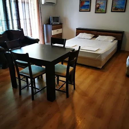 Jelezchevi Guest Primorsko