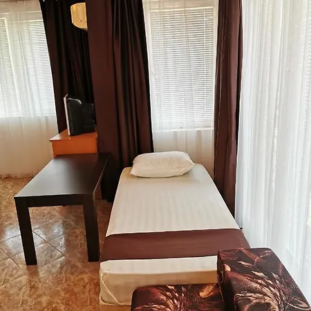 Jelezchevi Guest Hotel 2*