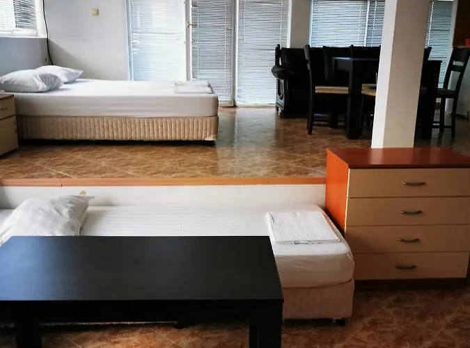 Ξενοδοχείο Jelezchevi Guest Πριμόρσκο