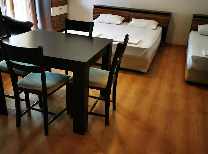 Jelezchevi Guest 2* Πριμόρσκο