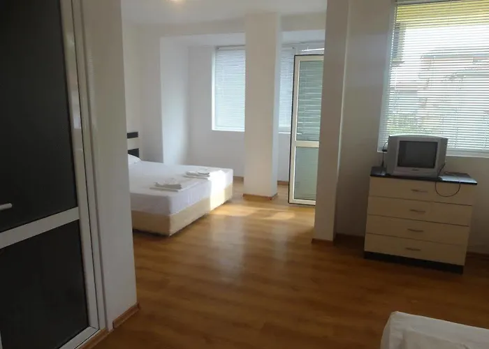 Ξενοδοχείο Jelezchevi Guest 2*